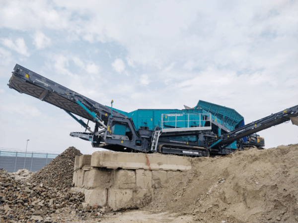POWERSCREEN Warrior 2400