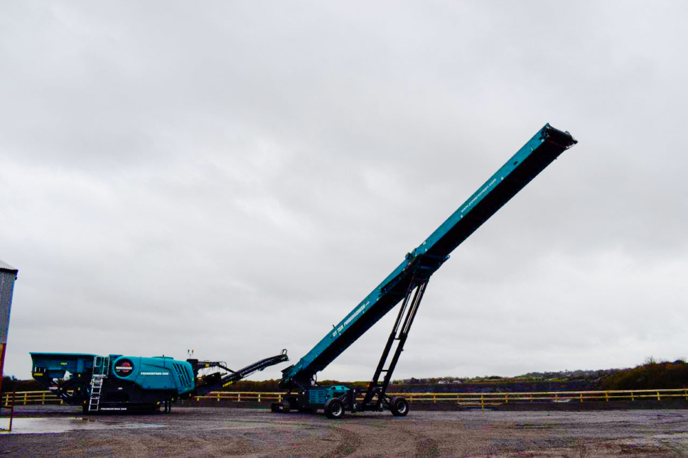 POWERSCREEN CT75R Radial Stacking Tracked Conveyor